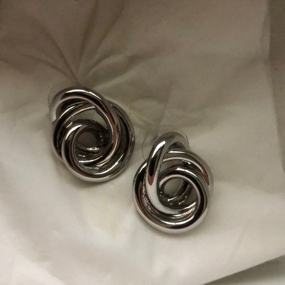 Silver Tone Knot Pierced Earrings